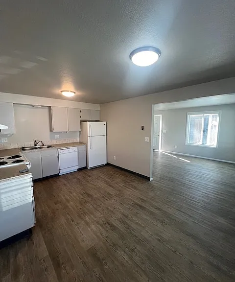 3347 N Maple Grove Rd — Photo 1