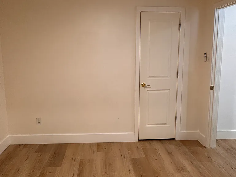 408 Randall St #7 — Photo 6
