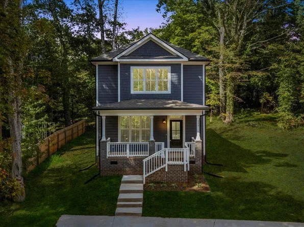 105 Sherwood Ln, Hillsborough, NC 27278