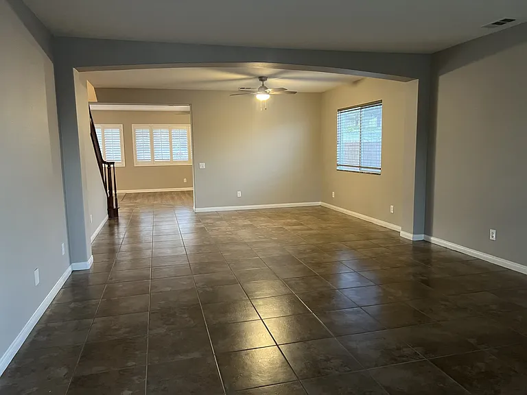 36005 Redgrave Way — Photo 9