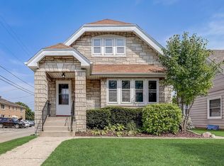 2318 S 58th St, West Allis, WI 53219