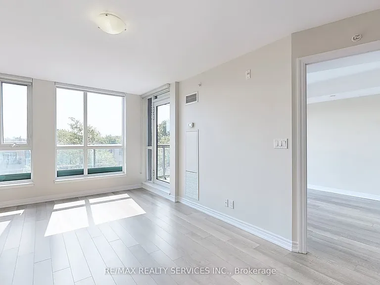 80 Esther Lorrie Dr #415 — Photo 10