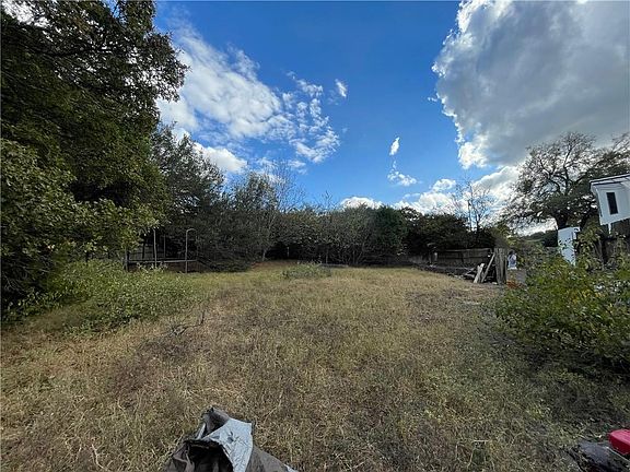 3rd image of 4206 Hyridge Dr