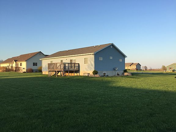 4th image of 7 Green Acres St