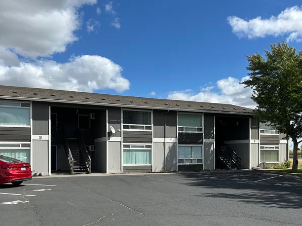 120 Vantage Blvd #20, Stanfield, OR 97875