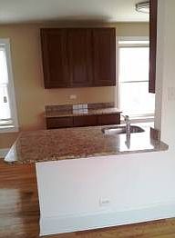 2nd image of 3415 N Marshfield Ave APT 2e