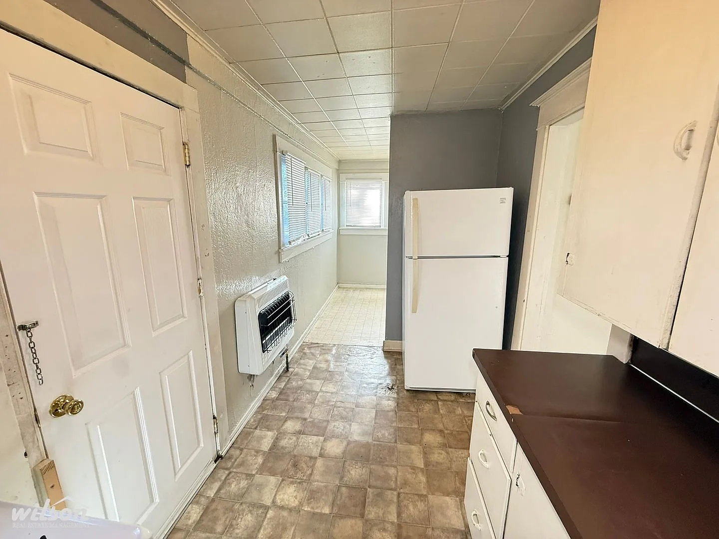 606 S 6th Ave — Photo 3