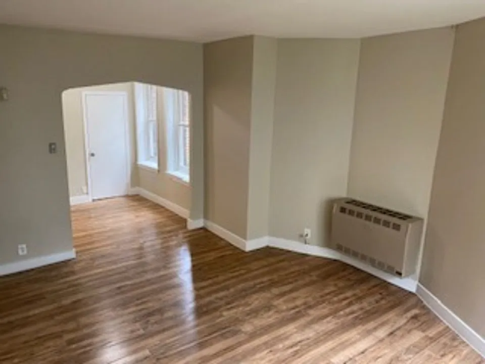832 Elmwood Ave