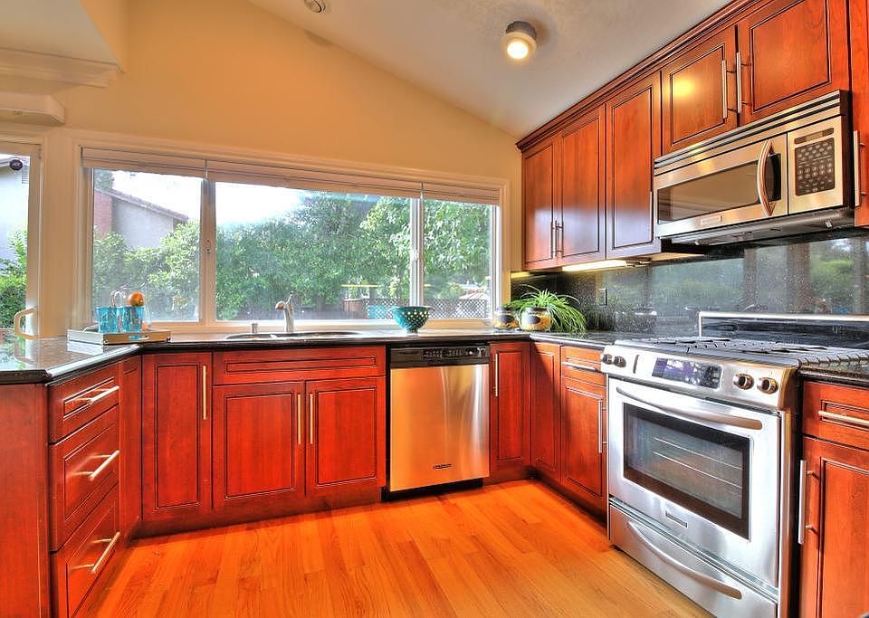 2nd image of 41-608 Mekia St