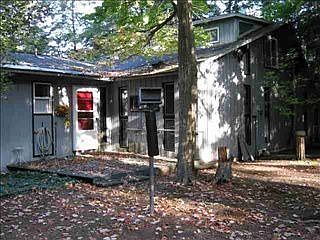 3rd image of 11037 Lake Shore Dr