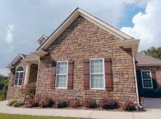 2211 Poplar Grove Dr, Ooltewah, TN 37363