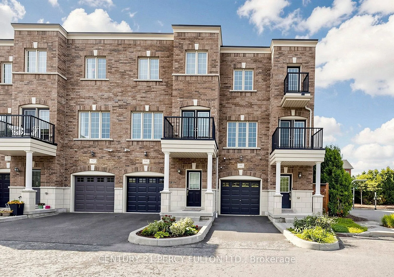 3 bed, $2,840 — Photo 3