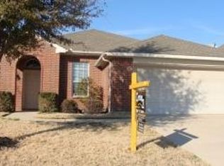 856 Roaring Springs Rd, Grand Prairie, TX 75052