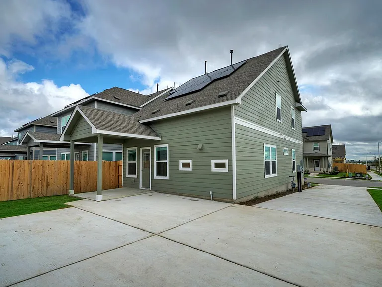 1317 Linwood St — Photo 28