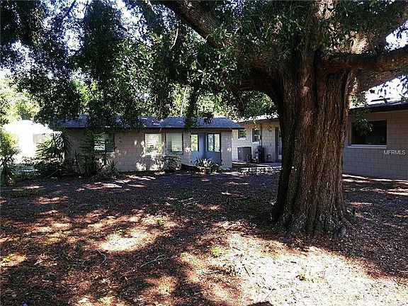 5th image of 210 Ponderosa Dr