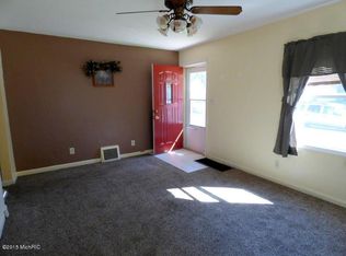 1323 Wayne St, Niles, MI 49120