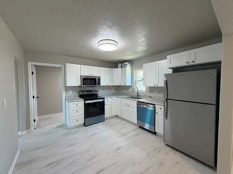 3001 La Luz Rd — Photo 4