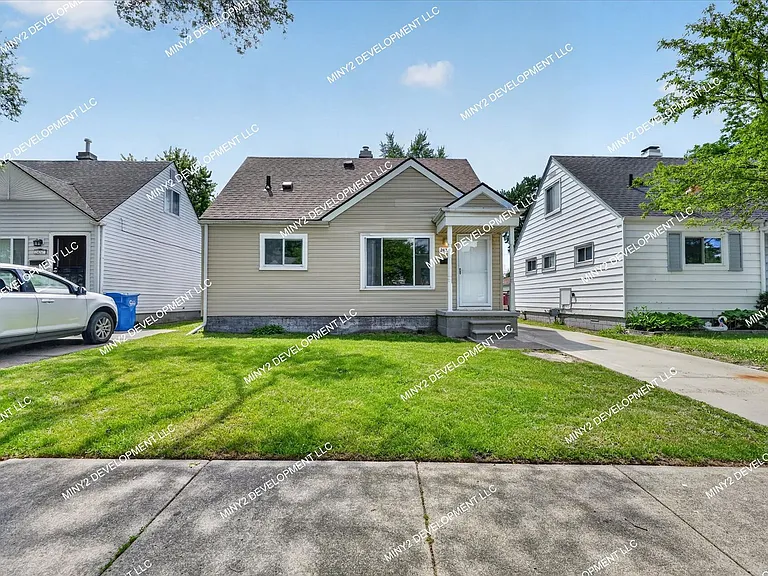 24273 Lauren Ave — Photo 26