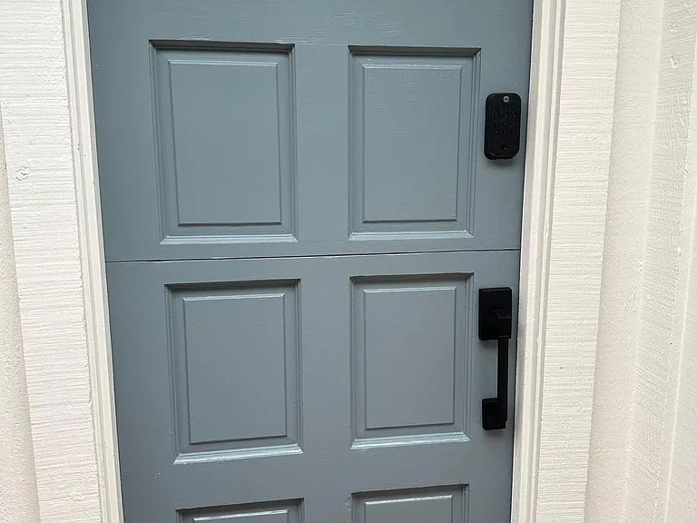 Apartment's main door. Dutch door with top-rated Yale lock.