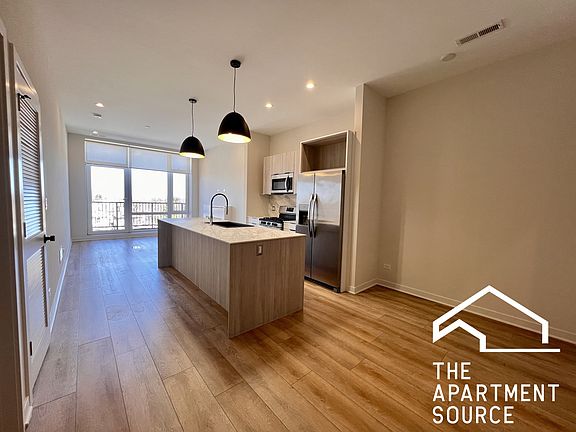 2nd image of 6340 W Belmont Ave #403