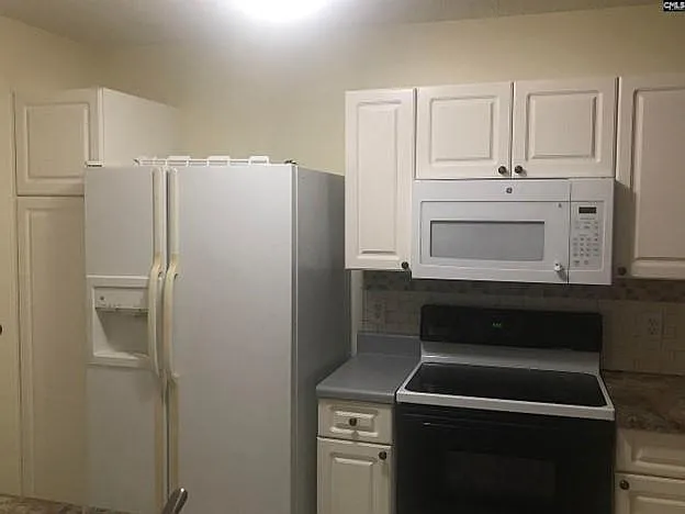 743 Coventry Ln #B7 — Photo 9