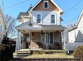 914 3rd St, Whitehall, PA 18052