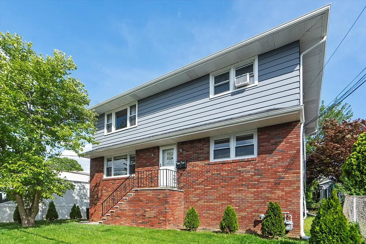 Building Photo - 130 Gaston Ave #1