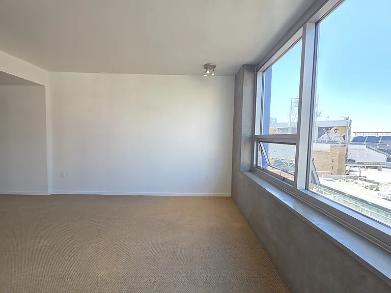 321 10th Ave #804 — Photo 22