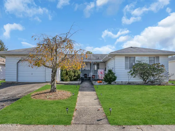 125 Liberta Drive, Toms River, NJ 08757