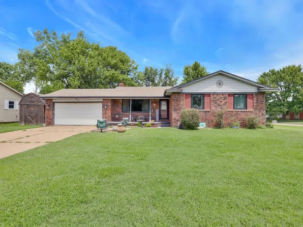 420 Renee Dr, Andover, KS 67002