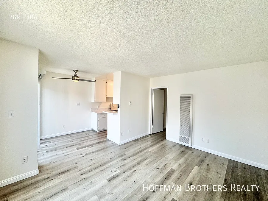 2 bed, $2,430 — Photo 2