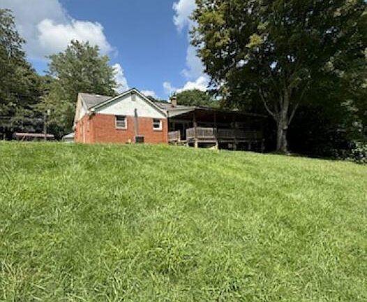 3rd image of 468 Burem Rd