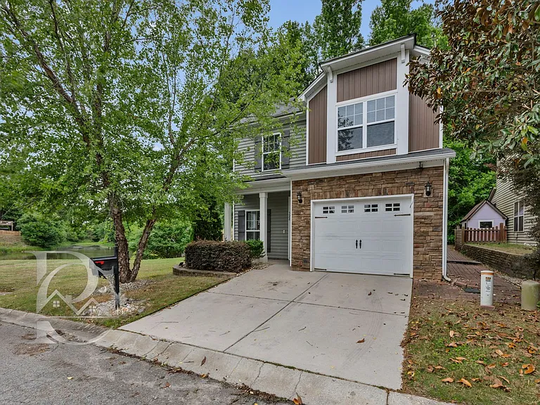 328 Northwood St — Photo 1
