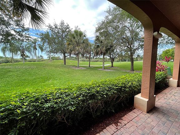 5th image of 2789 Kinsington Cir #10-2