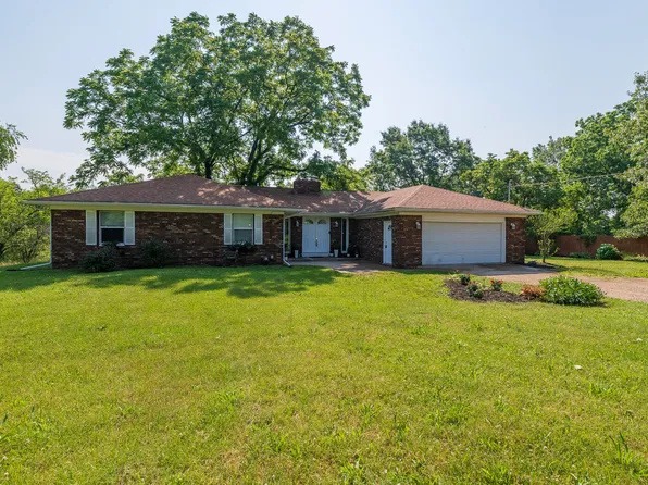 6427 S 12th St, Portage, MI 49024