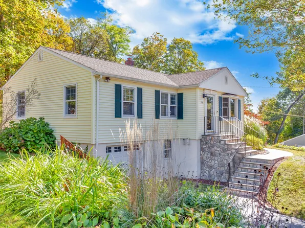 1364 Avon Boulevard, Cheshire, CT 06410