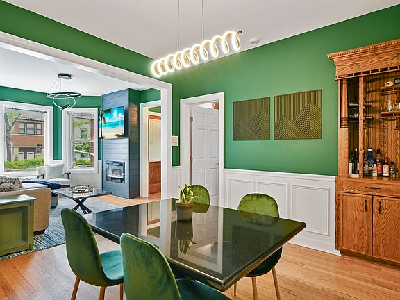 4th image of 3623 N Ashland Ave #3623