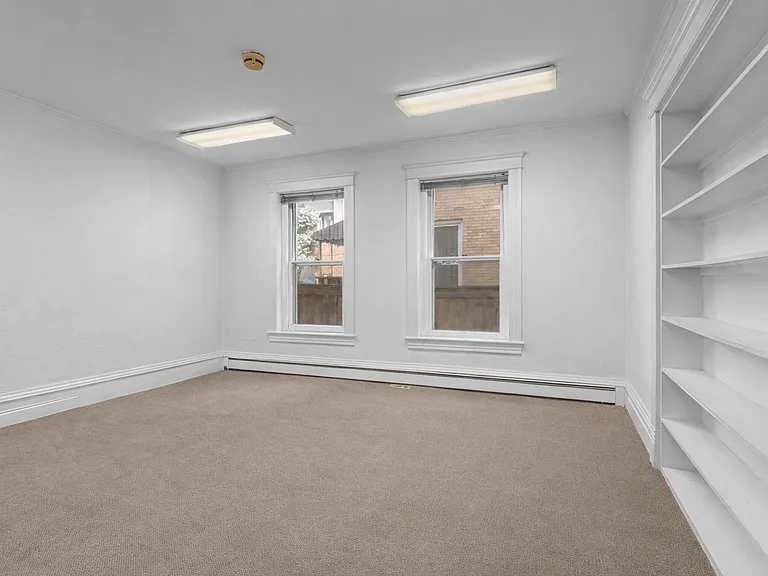 851 N Clarkson St — Photo 7