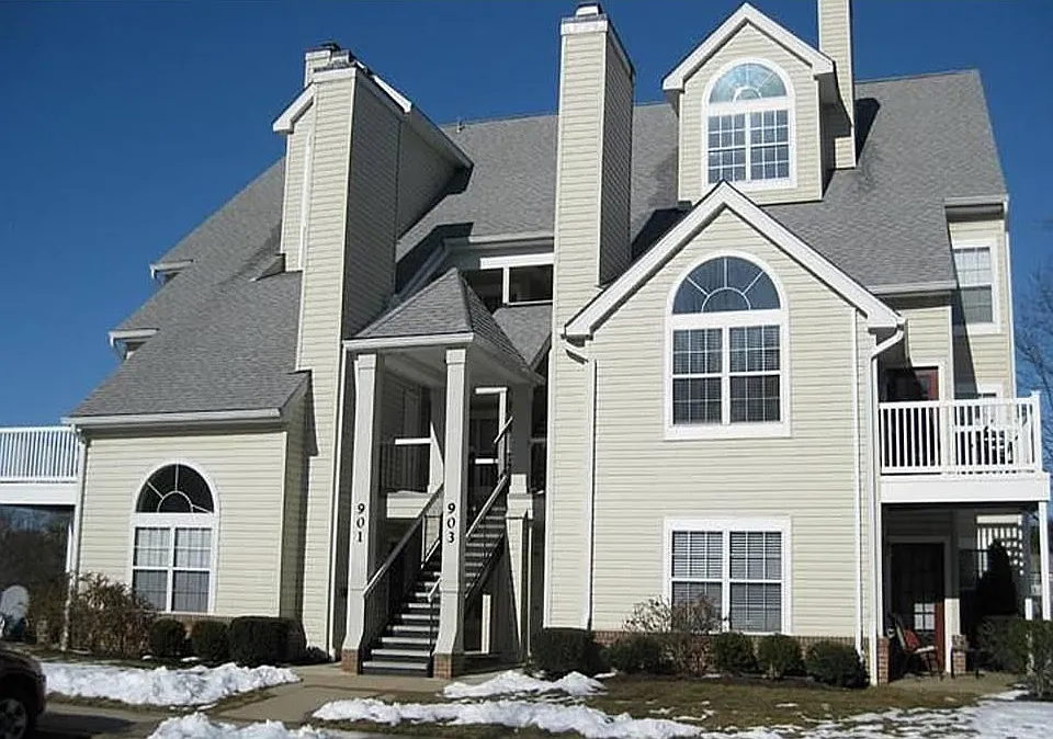 901 Hillside Lake Ter #609