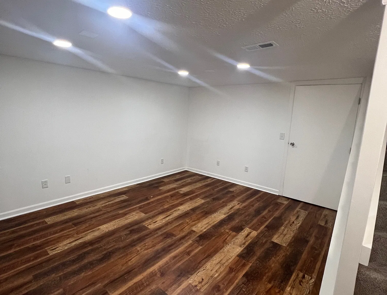 2 bed, 1.5 bath, 1030 sqft, $1,600 — Photo 2