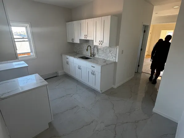 145 Delavan Ave APT 3, Newark, NJ 07104