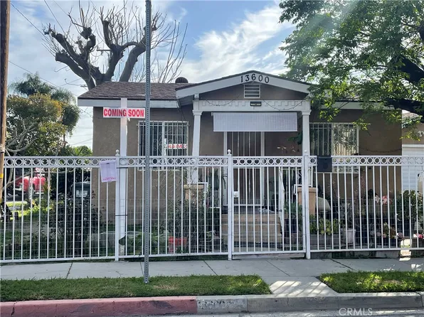 13600 S Largo Ave, Compton, CA 90222