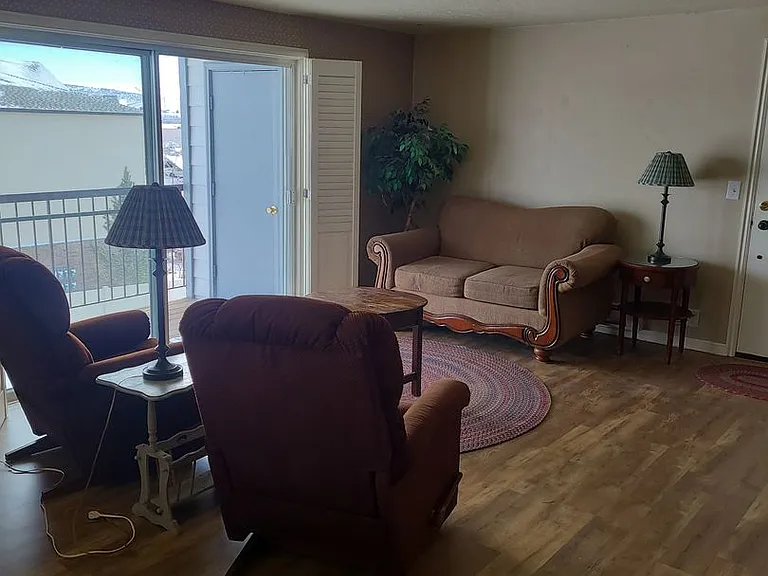 2916 Plumtree Dr #1G — Photo 3
