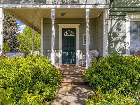 2nd image of 225 Coppei Avenue
