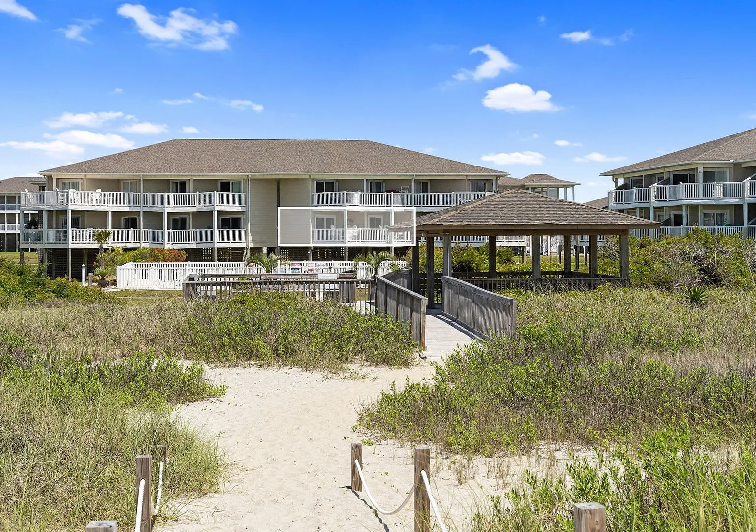 Off Season Rental Only - All Utilities Included — Photo 4