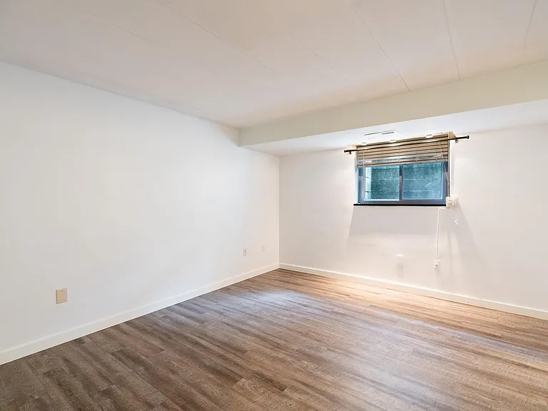5708 Walnut St #L3 — Photo 9