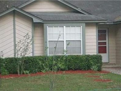 2nd image of 3208 Whitney Dr E