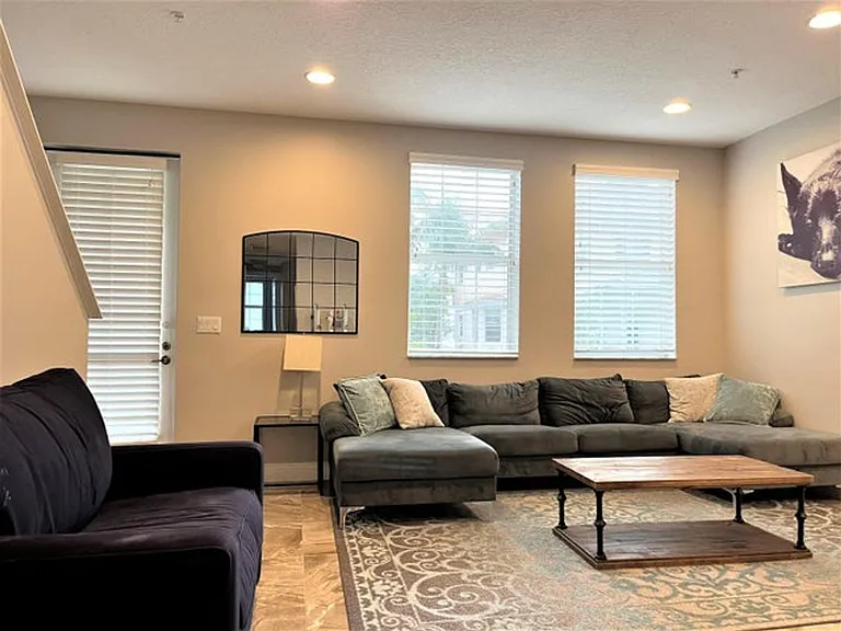 4321 Savannah Bay Pl — Photo 3