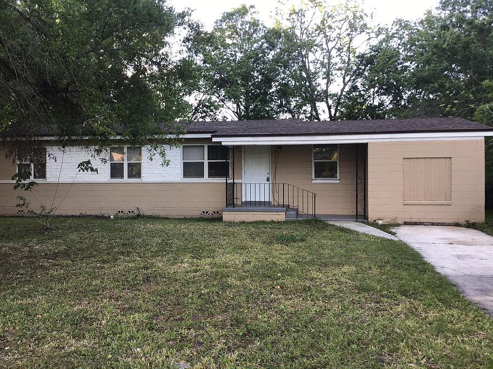 1st image of 4911 Dallen Lea Dr