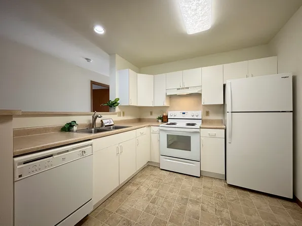 6162 Dell Dr, Madison, WI